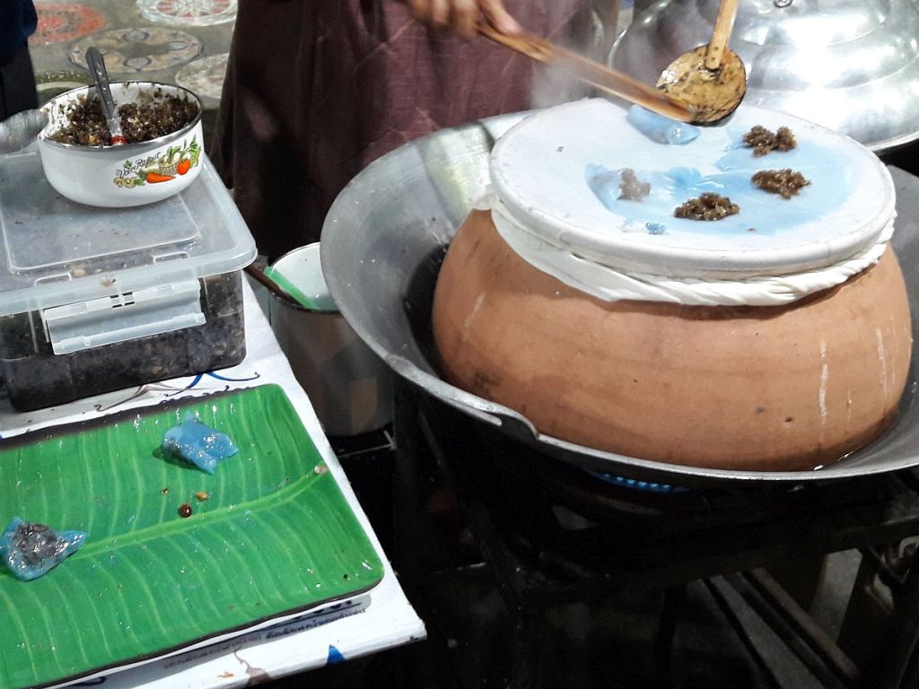 Köstlichkeiten auf dem Nachtmarkt