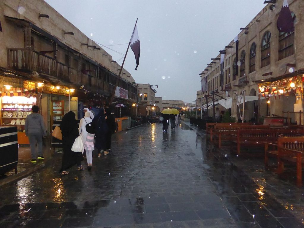 Souq Waqif bei Regen
