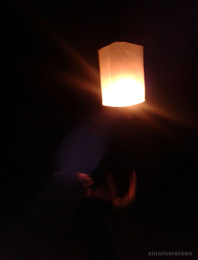 Khom Loy im Flug