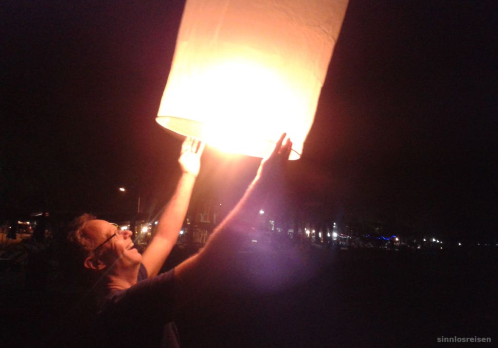 Start eines Khom Loy