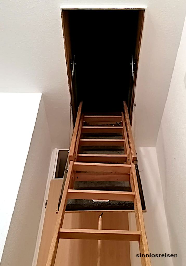 Das schwarze Loch an der Treppe
