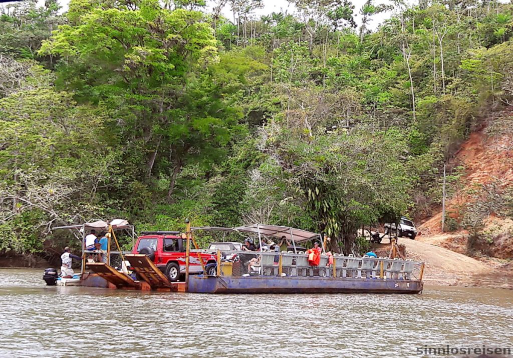Autofähre im Corcovado NP