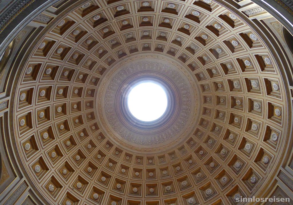 Blick auf das Loch in der Decke des Pantheons