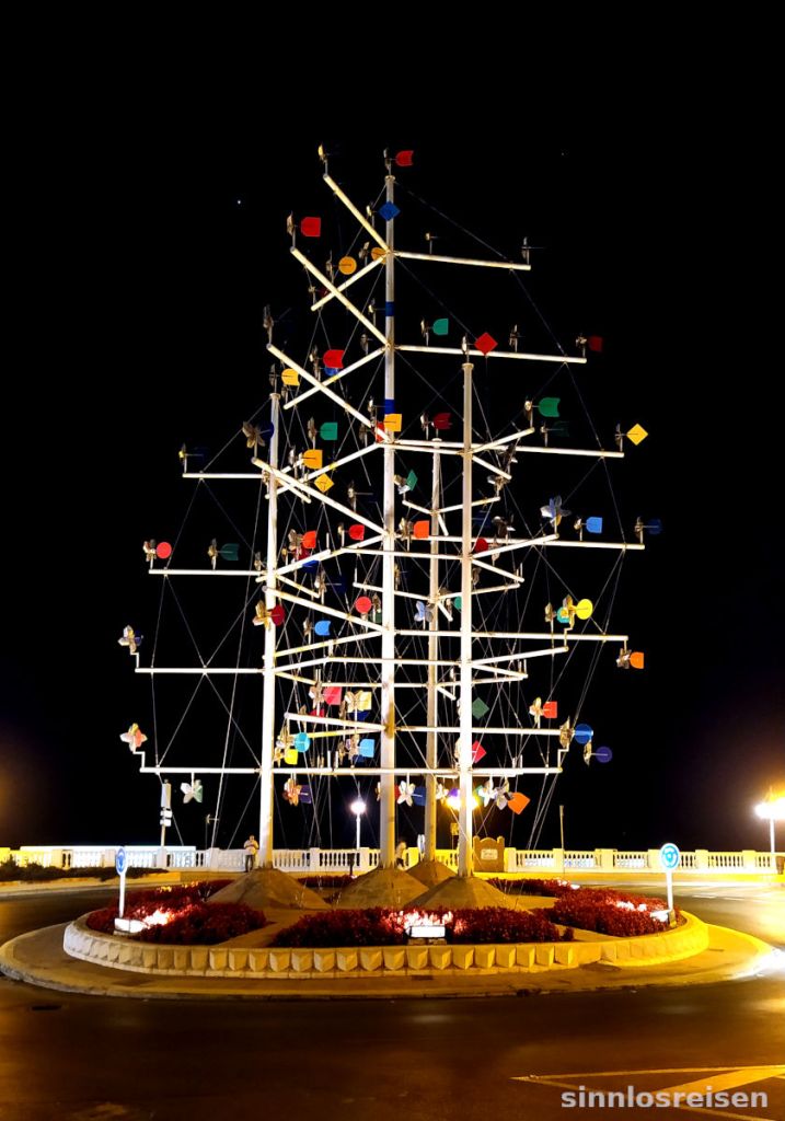 Segelschiffe im Kreisverkehr