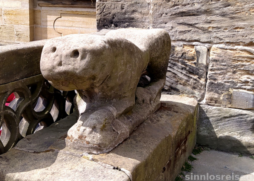 Löwenskulptur vor dem Bamberger Dom