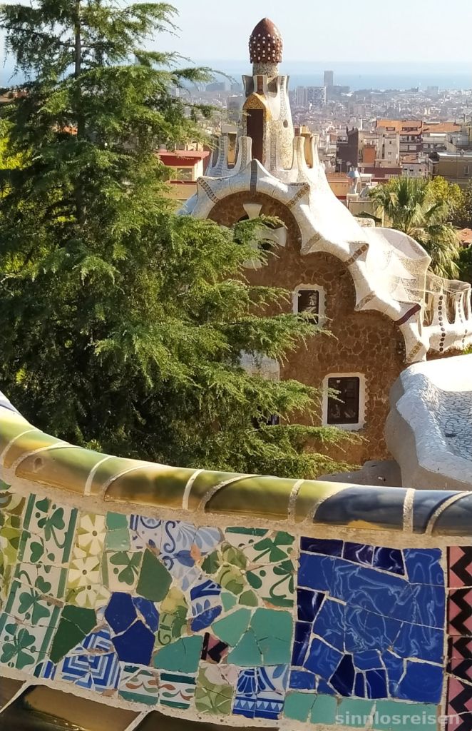 Park Güell Geländer mit Lebkuchenhaus