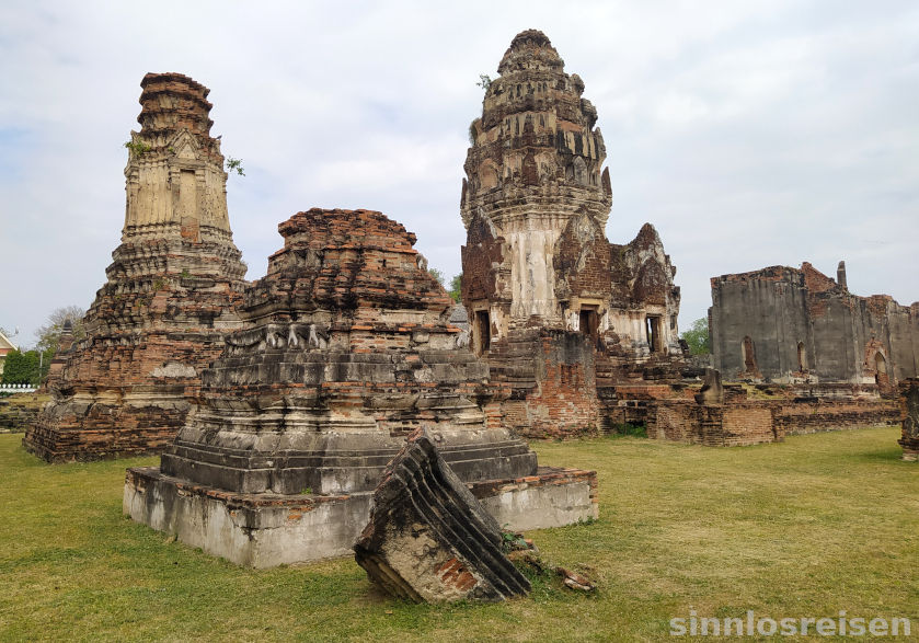Ruinen im Wat Phra Sri Rattana Mahathat