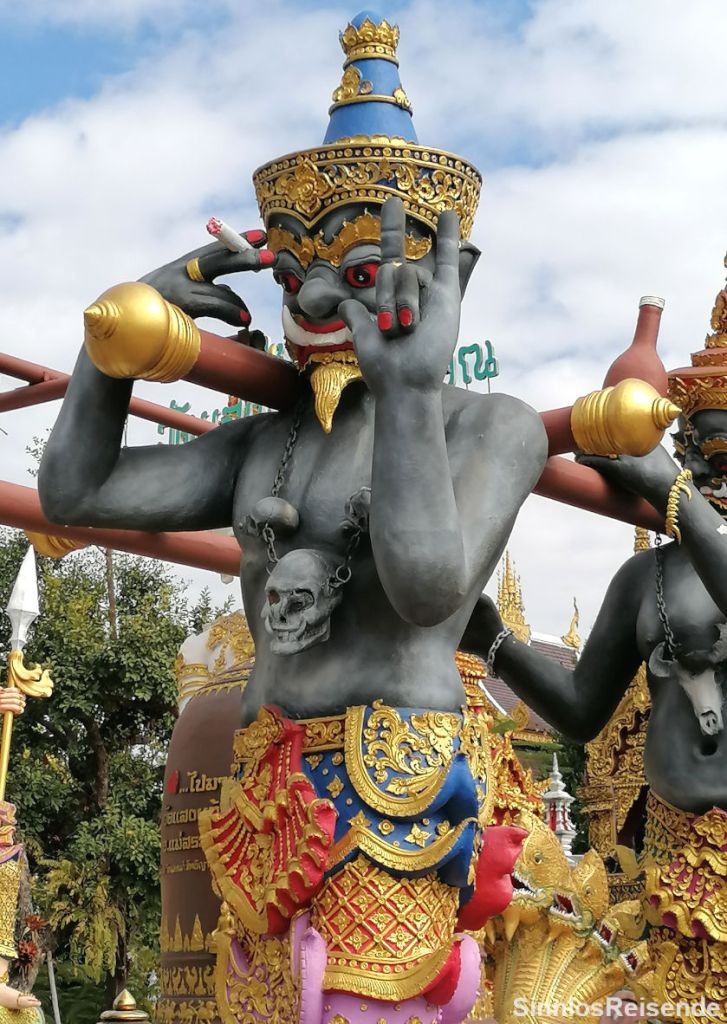Träger mit Joint im Wat Saeng Kaeo Phothiyan