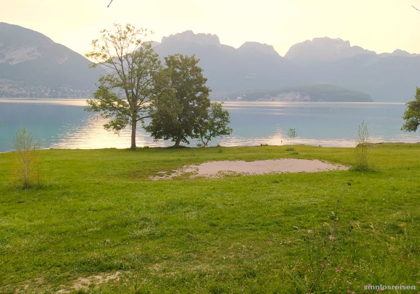 Schöner Stellplatz an einem See