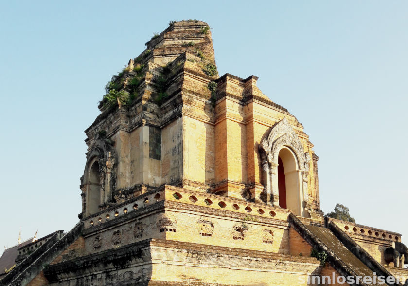 Wat Chedi Luang Chiang Mai
