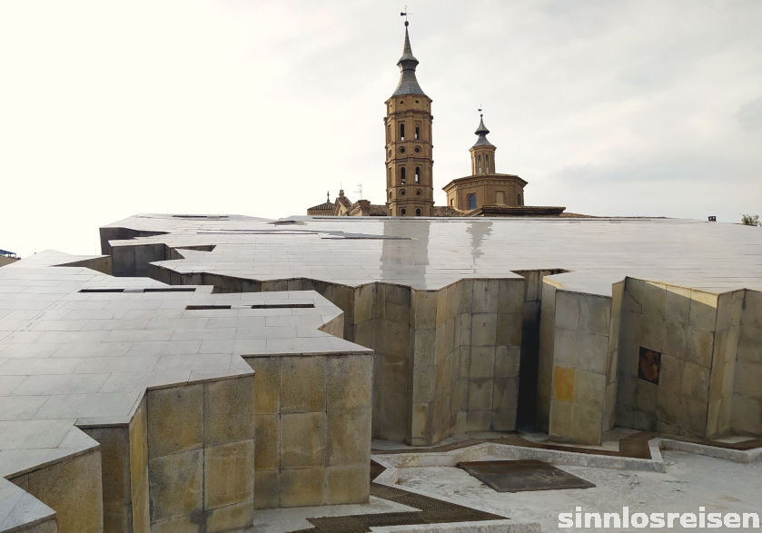 Fuente de la Hispanidad in Saragossa