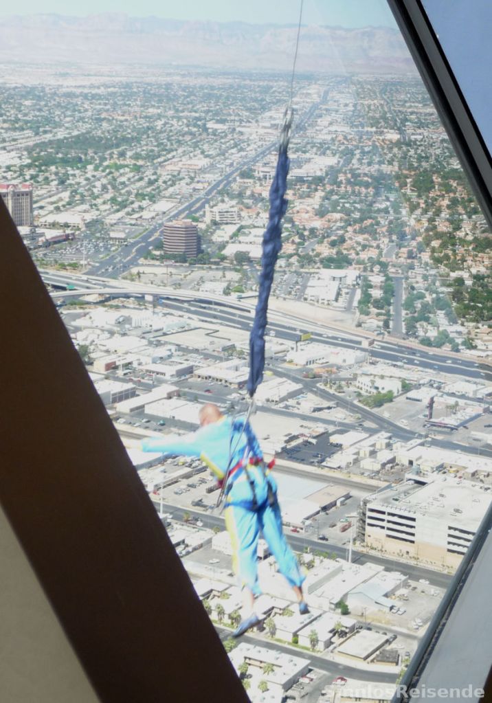 Sprung vom Stratosphere Tower