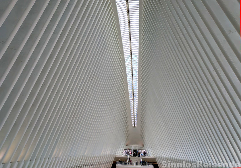 Innenraum des September 11 Memorial and Museum