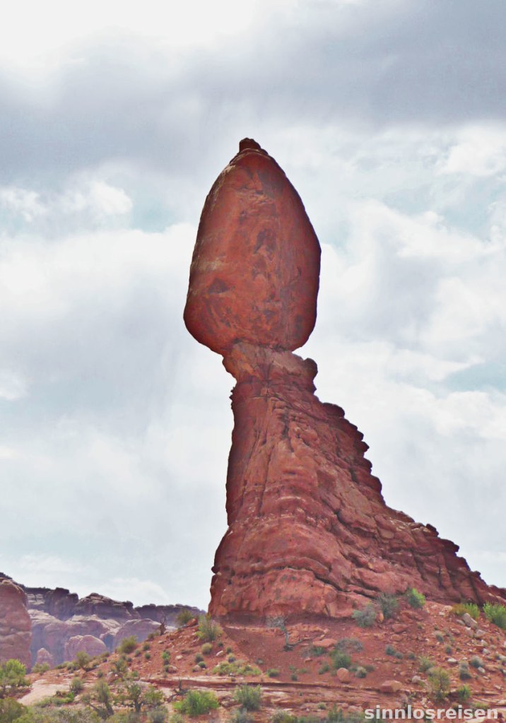Balanced Rock im Arches NP