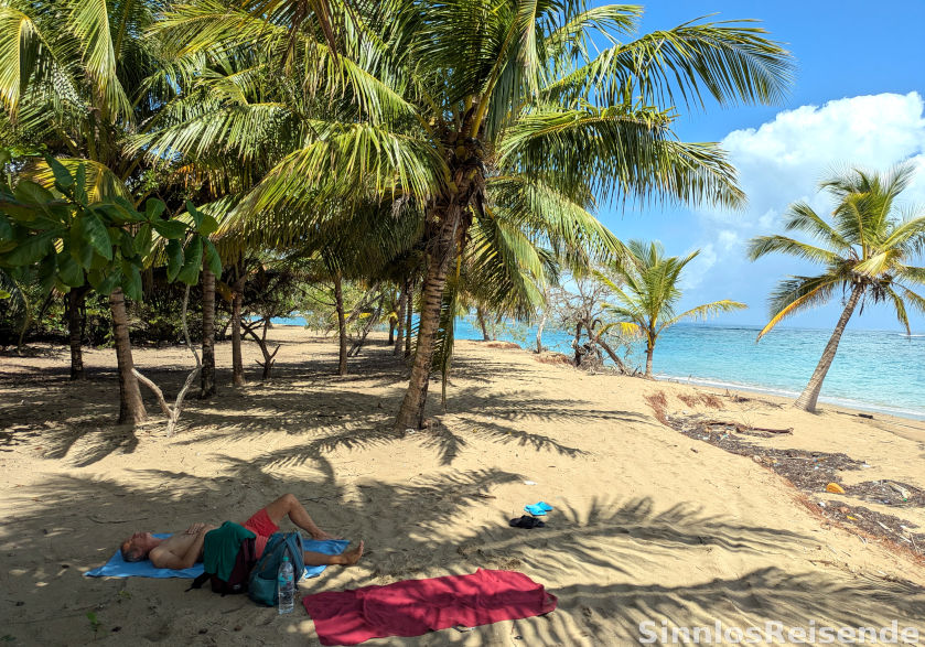 Playa de los Gringos