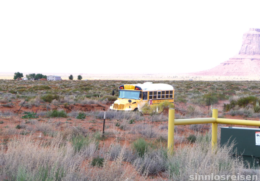 Schulbus im Wilden Westen